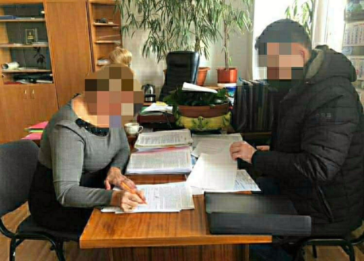 Херсон,подозрение,горсовет