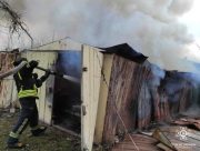 На Херсонщині гасили пожежу під обстрілом