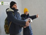 У Херсоні двом сиротам небайдужі містяни відремонтували квартиру