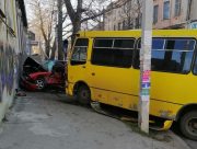 У Херсоні поліція встановлює обставини ДТП за участю пасажирського автобуса