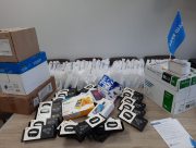 На Херсонщині "Наш край" продовжує роздавати дітям призи за "Солодку годівницю" для птахів
