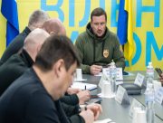 Уряд підвищив зарплати тим, хто працює в умовах інтенсивних обстрілів