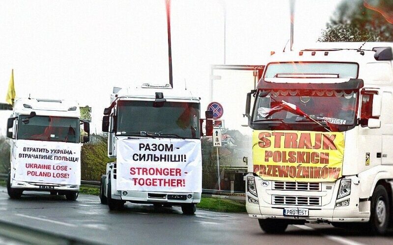 Польські,фермери,заблокують,кордон,Україною