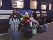 Дев'ятеро дітлахів з Херсонщини відправилися на оздоровлення до Франції
