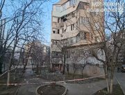 Ворог обстріляв житлові будинки у Херсоні: є поранені