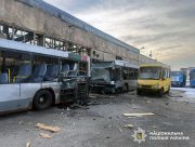 На Херсонщині поранено поліцейських і цивільну жінку через ворожі обстріли