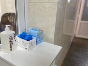 Дрон вдарив по Дніпровському району Херсона: постраждав 41-річний чоловік