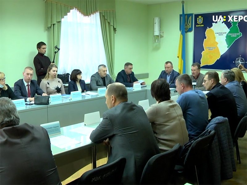 Херсон, аптеки, магазини, карантин