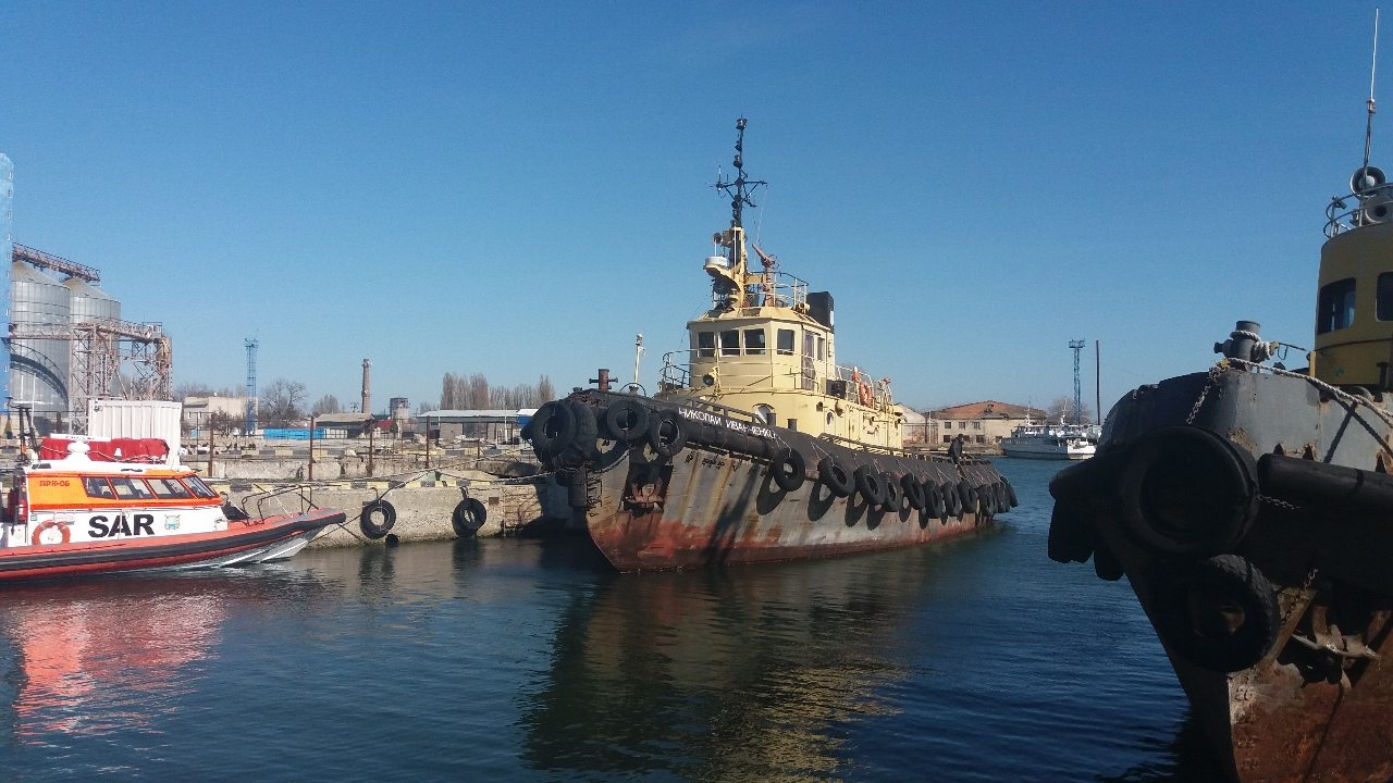 долг, аукцион, скадовск, судно, буксир