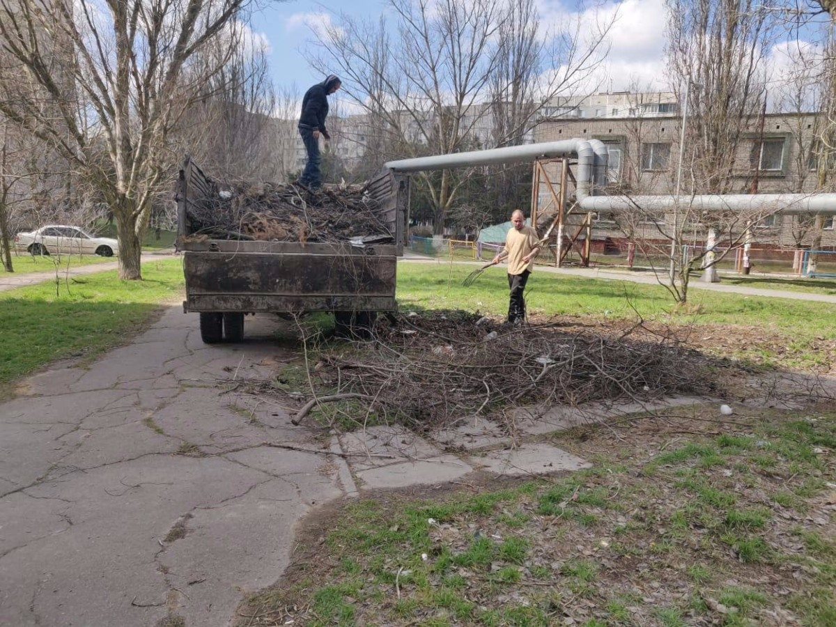 Херсон,стихийная свалка,Таврический