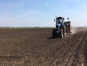 На Херсонщині намагатимуться проводити посівну