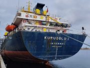 У Херсоні допомагають іноземним морякам