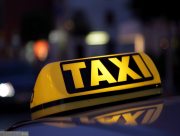 Херсонские таксисты продолжают обслуживать вызовы