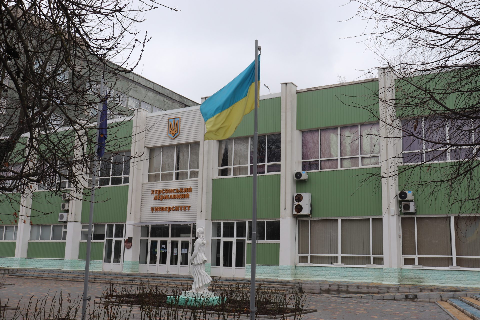 Херсон, гуртом, студенти