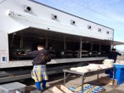 До Кочубеївської громади благодійники привезли гарний настрій та пригощали піцею