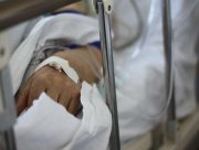 Берислав під атакою дронів, поранено чоловіка