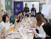 Психологині поліції Херсонщини провели арт-інтенсив для жінок-поліцейських і дружин загиблих захисників