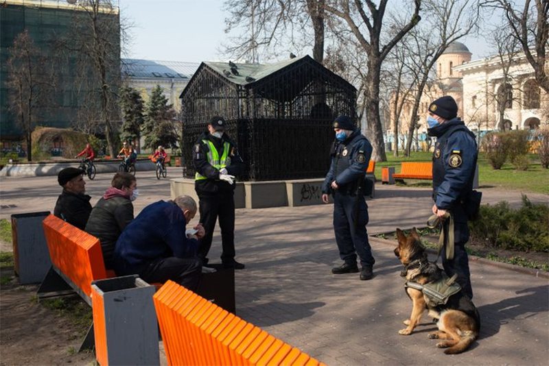 Вас запугивают штрафом? Улыбайтесь и не сопротивляйтесь