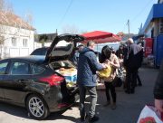 В Херсоне стихийный рынок возник рядом с официальным