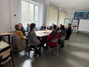 Переселенці з Херсонщини у Житомирі опановують техніки подолання стресу