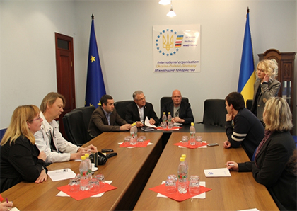 А де нам взяти такого мера?