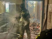 Рятувальники загасили пожежу в херсонській багатоповерхівці після атаки БпЛА
