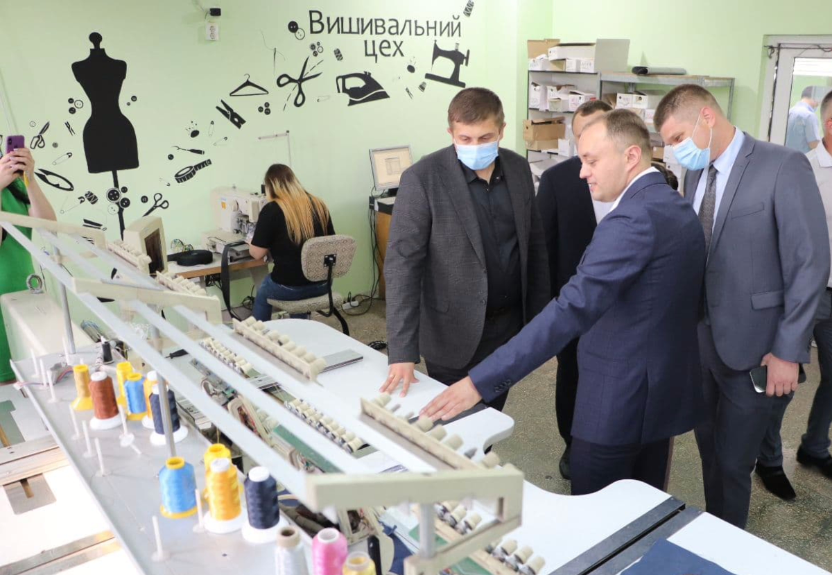 Сергей Козырь,щвейная фабрика,Херсонская ОГА