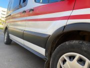 Дрон атакував зупинку в центрі Херсона: поранено чоловіка