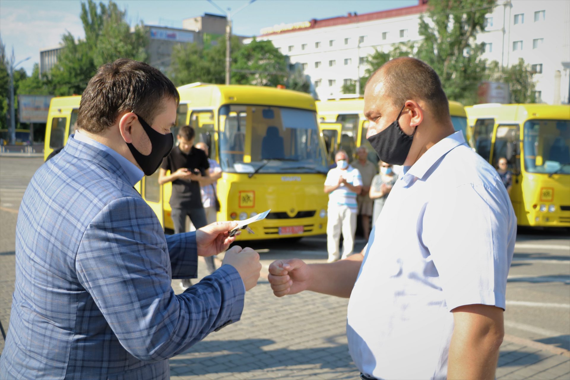 автобуси. школи, гусєв