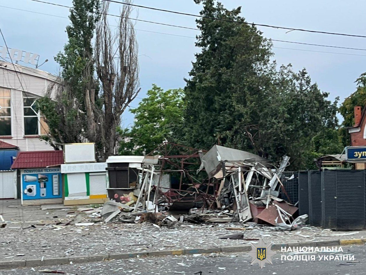 Херсонщині, внаслідок, російських, обстрілів, поранено, дев’ять, людей, медики, поліцейський, Херсонському, районі, FPV-дрон, влучив, блокпост, травмовано, парамедика, фельдшера, обстріли, деокупованих, територій