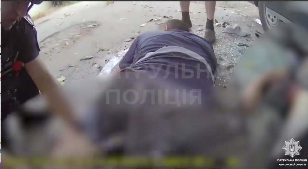 Херсоні, внаслідок, обстрілу, загинув, чоловік, одного, врятували, херсонські, поліцейські, патрульні, служба, правоохоронців