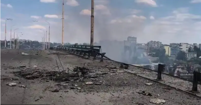 Евакуація, мікрорайону, Корабел, Херсона, триває, вивезено, понад 750 людей, зусиллями, поліції, рятувальників, волонтерів, евакуювали, острова, маломобільні, особи