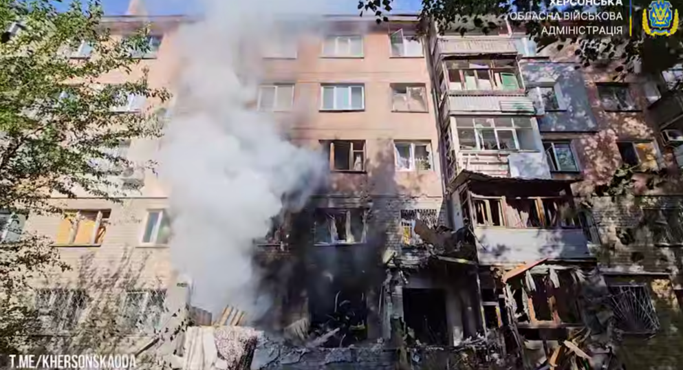 Сьогодні, вранці, 21 липня, близько 9:00, російські, війська, тимчасово, окупованого, лівого, берега, обстріляли, житлові, квартали, Дніпровського, району, Херсона