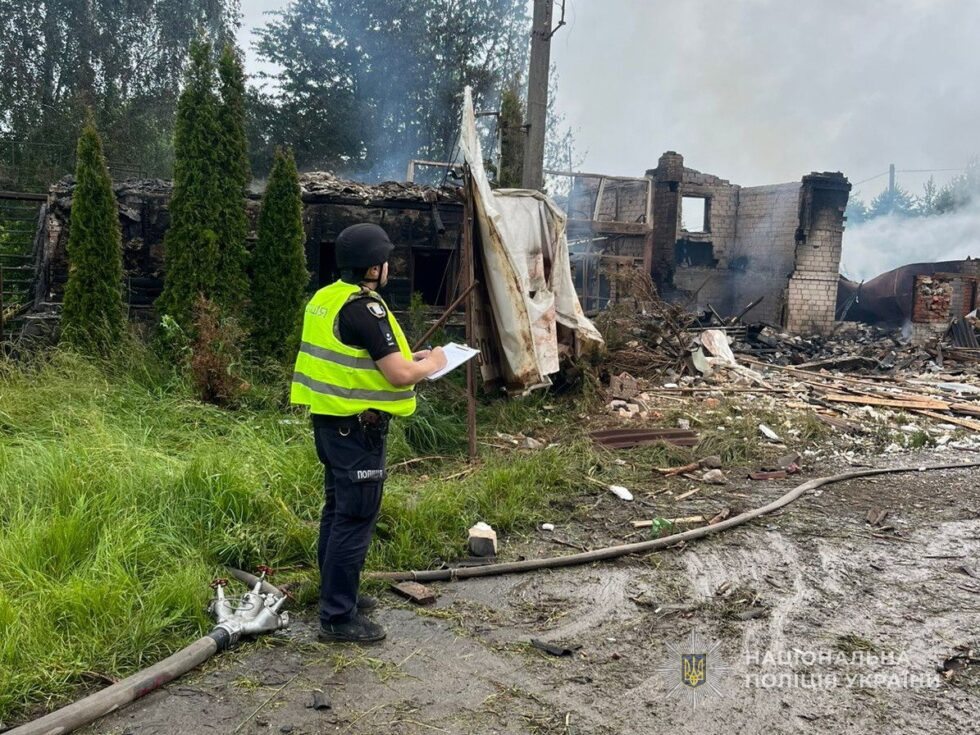 Херсонщині, внаслідок, російських, атак, поранено, трьох, людей, поліція, правоохоронці, цивільній, інфраструктурі, Херсонського, Бериславського, районів, використовуючи, артилерію, авіацію, безпілотники