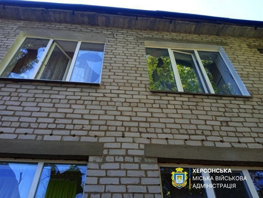 Сьогодні вранці, 21 липня, російські, війська, обстріляли, Дніпровський, район, Херсона, внаслідок, атаки, пошкоджено, два, заклади, освіти