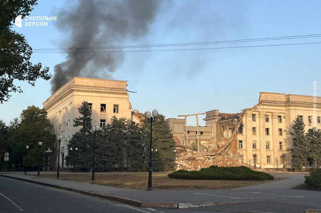 Херсоні, під час, обстрілу, загорілася, будівля, Херсонської ОДА