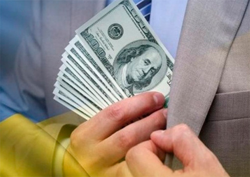 Влада крадіїв чи зрадників?