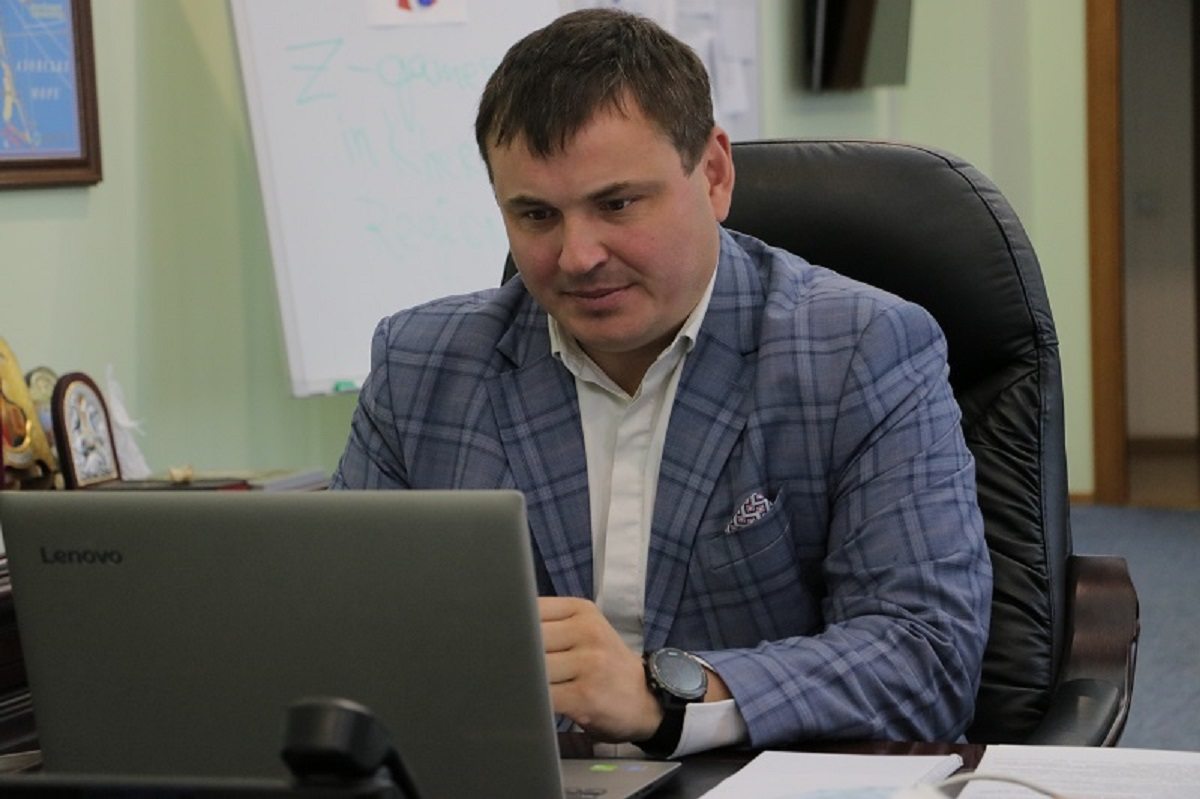 посол, гусєв, китай