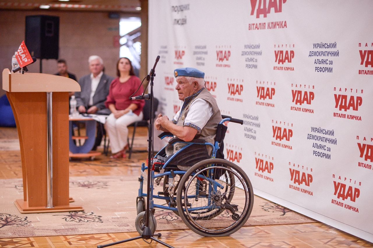 УДАР, Григорій Янченко, команда