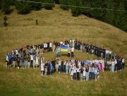 Понад 100 підлітків з Херсонської та Миколаївської областей взяли участь у освітньому кемпі "Покоління Перемоги"