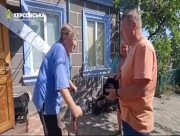 Росіяни били по житлових будинках у Комишанах. Двоє жінок травмовані