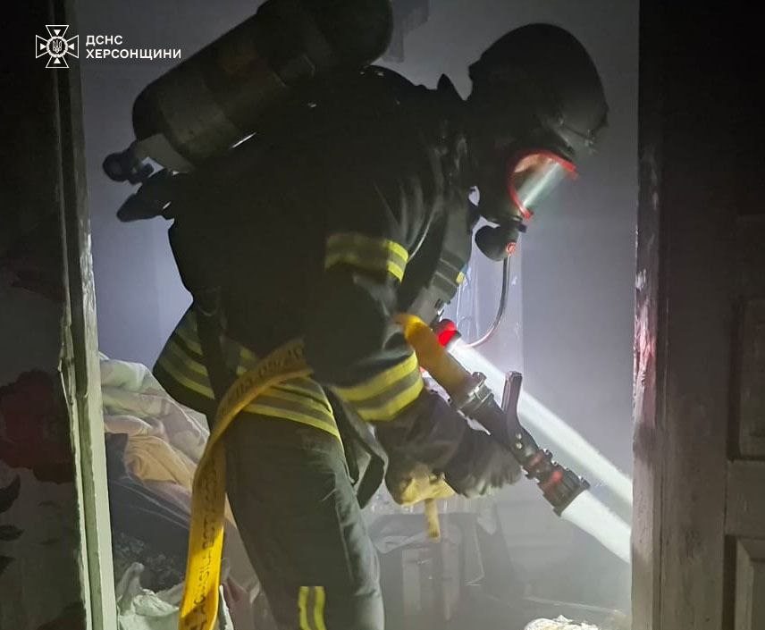 Рятувальники, ліквідували, пожежу, селі, Новодмитрівка, Бериславського, району, Херсонщини, сталася, пожежа, приватному, житловому, будинку, вогнеборці, загасили, вогонь