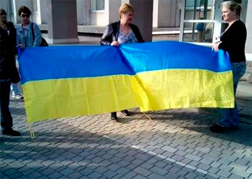 У Херсоні тривають бойові дії... за крісло мера