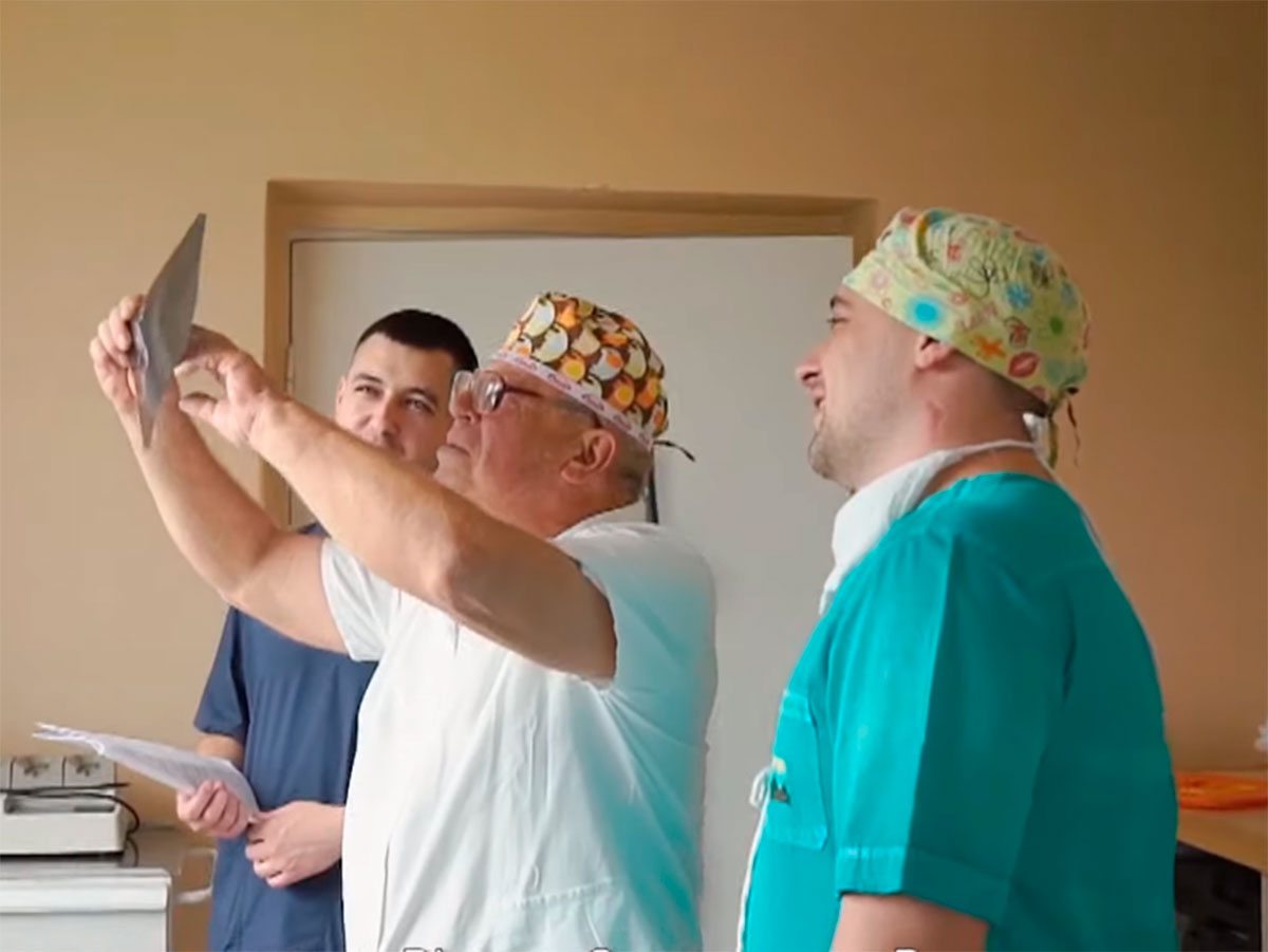 Херсон, відео, лікар