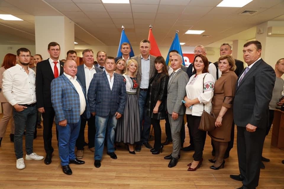 УДАР, причини, Кличко