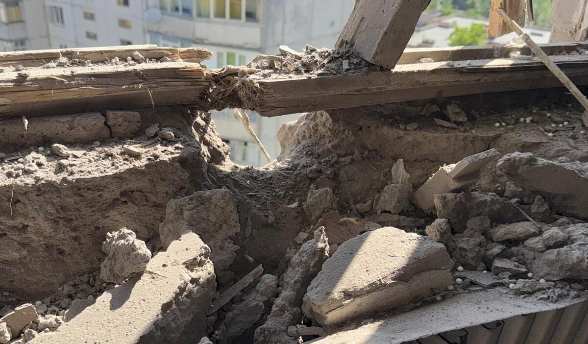 Ворожі, атаки, Херсонщині, постраждали, четверо, людей, неповнолітня, артобстріл, Корабельному, Дніпровському, районі, Херсона, російська, армія, продовжила, обстрілювати, населені, пункти, Херсонського, Бериславського, районів, Ворог, застосовував, артилерію, реактивні, системи, залпового, вогню, безпілотники