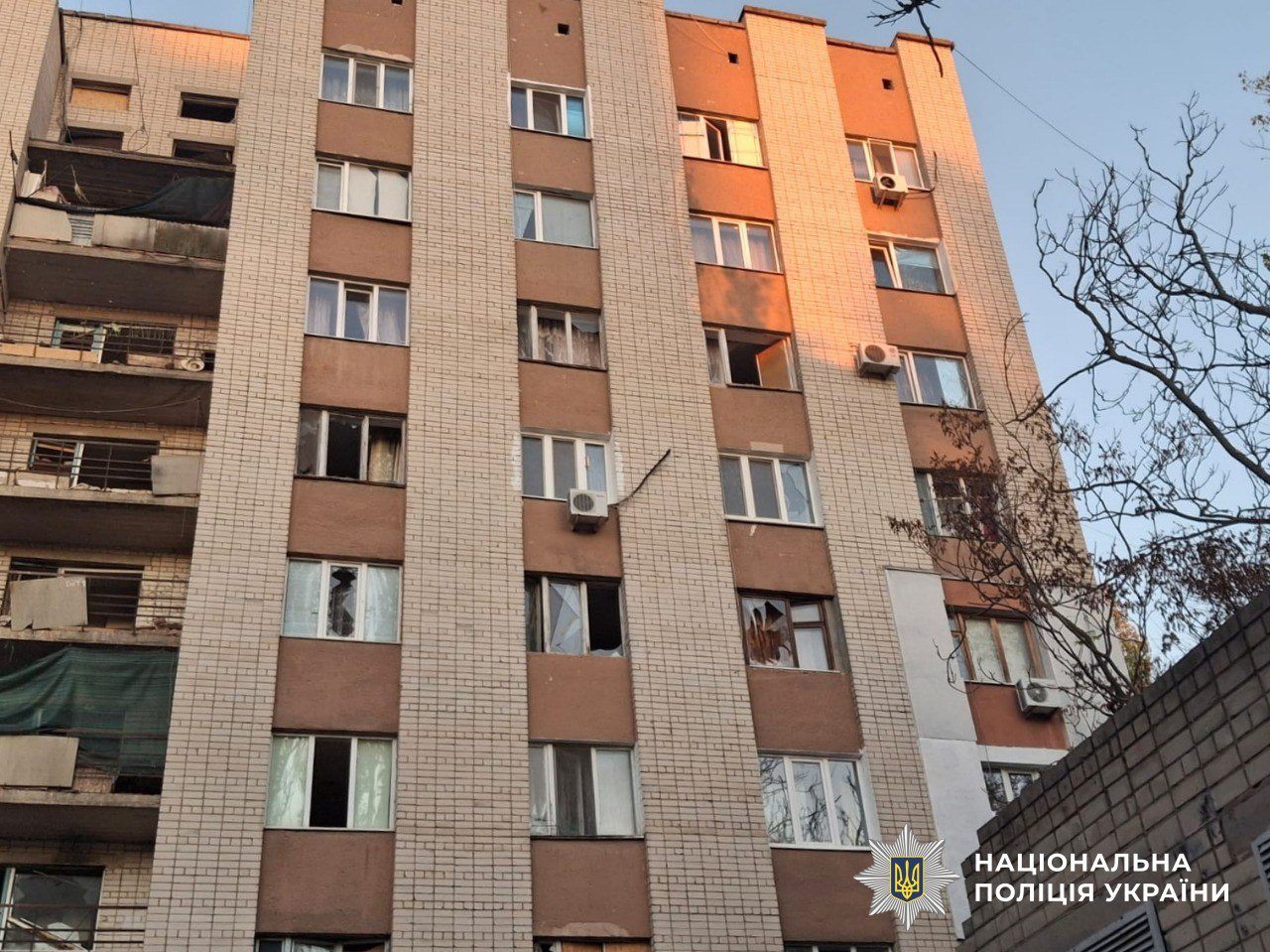 Херсонщині, внаслідок, ворожих, атак, поранено, трьох людей, 25 жовтня, російські, війська, знову, обстріляли, населені, пункти, Херсонщини, Унаслідок, атак, постраждали, троє, мирних, жителів, пошкоджено, житлові, будинки, об’єкти, соціальної, інфраструктури