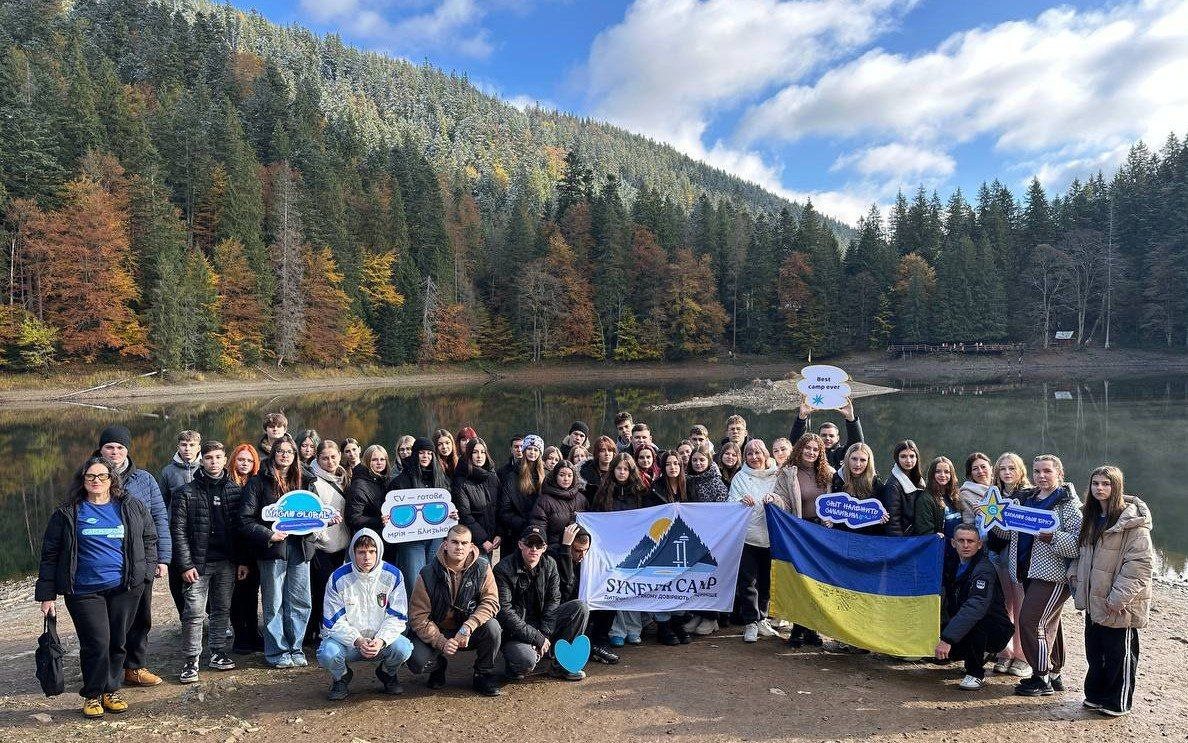 Херсонські, школярі, вирушили, навчально-розвивальний, інтенсив, Закарпаття, Півсотні, старшокласників, різних, громад, Херсонщини, взяли, участь, виїзному, інтенсиві, Catch-up Camp, Покоління Перемоги, Закарпатті
