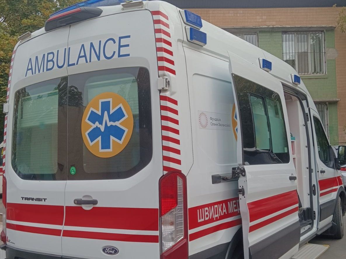 Росіяни, обстріляли, лікарню, Херсоні, поранено, охоронця, надання, медичної, допомоги, постраждалого, відпустили, амбулаторне, лікування