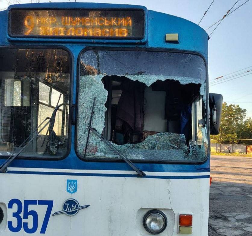 Російський, дрон, атакував, громадський, транспорт, Херсоні, Корабельному, районі, Херсона, стався, черговий, ворожий, напад, вибухівку, тролейбуса, маршруту, №9